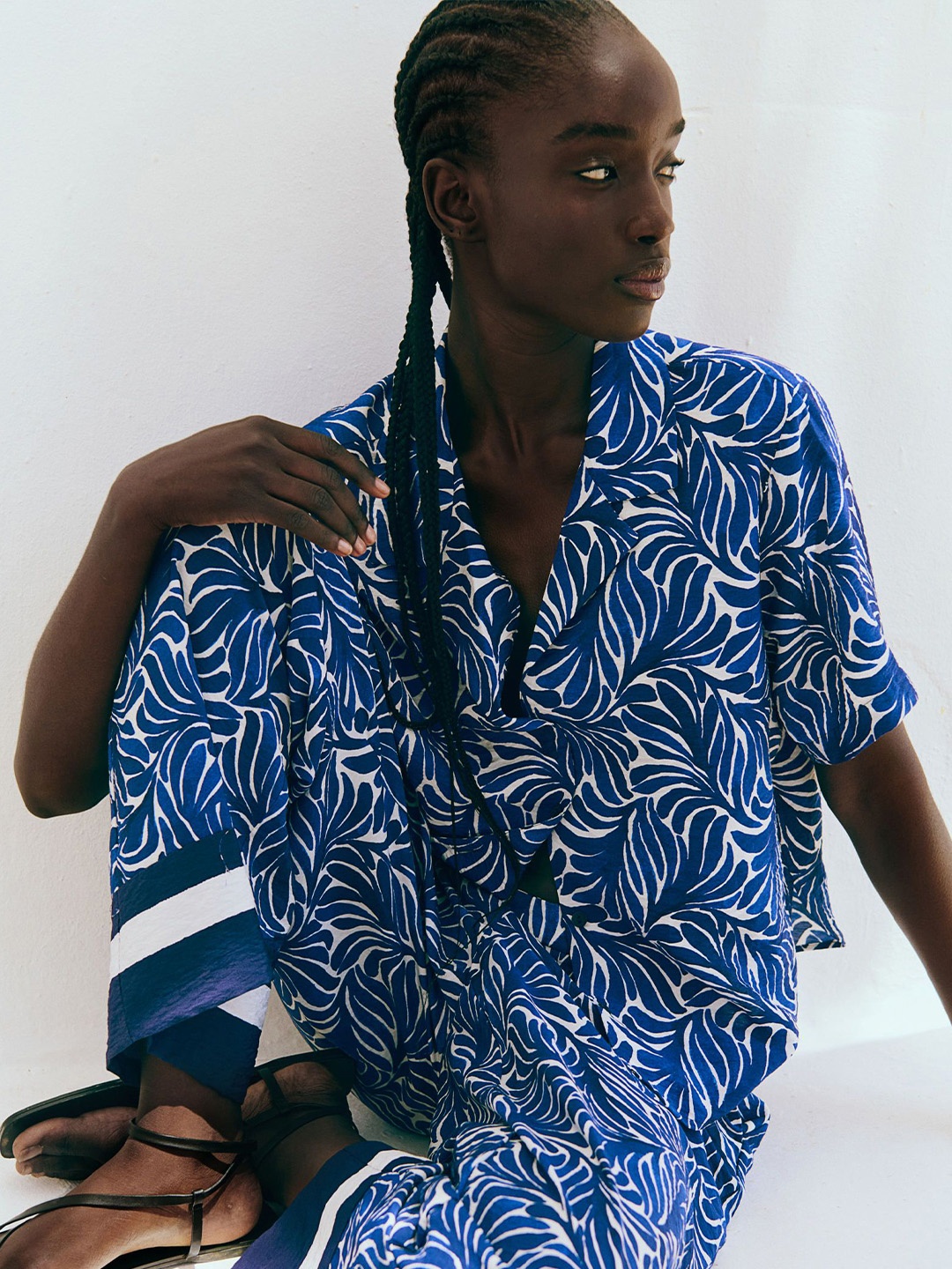 

H&M Printed Resort Shirts, Blue