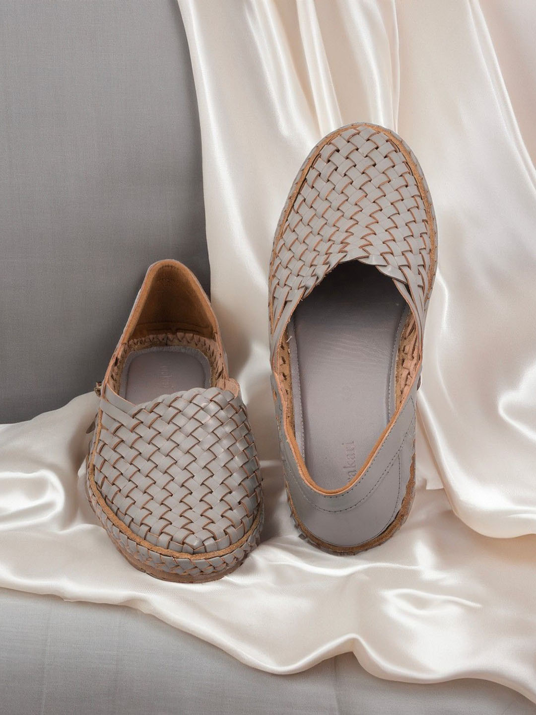 

KORAKARI Men Woven Design Leather Espadrilles, Grey