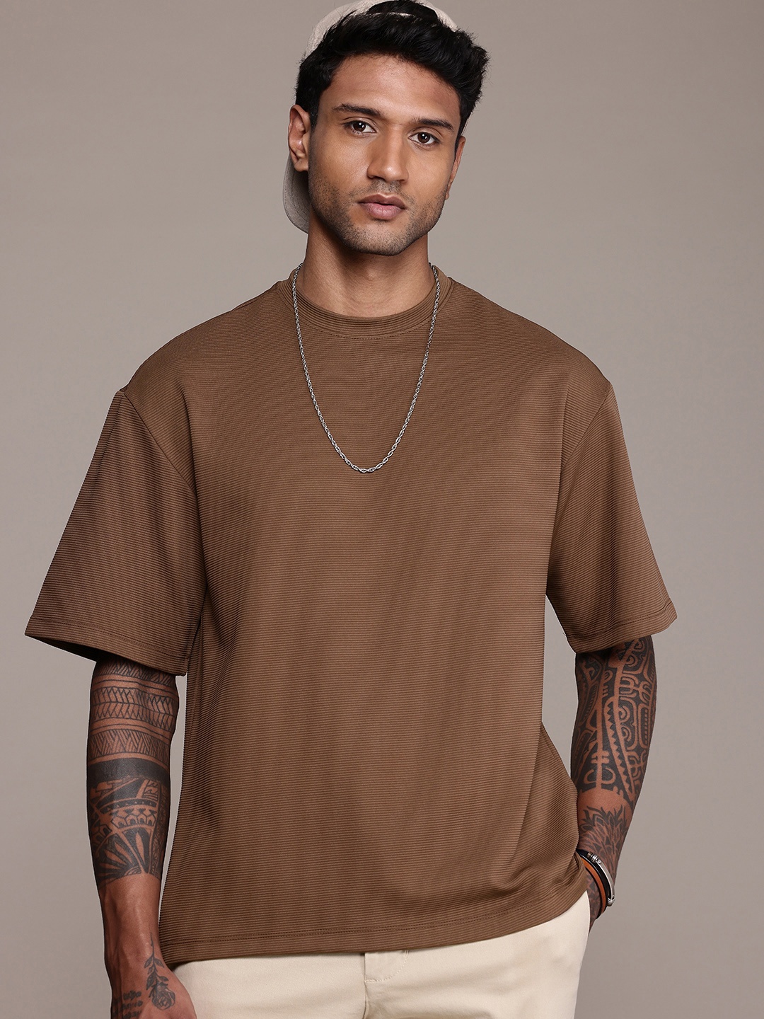 

Roadster Men Textured Relaxed Fit Anti Odour T-shirt, Brown