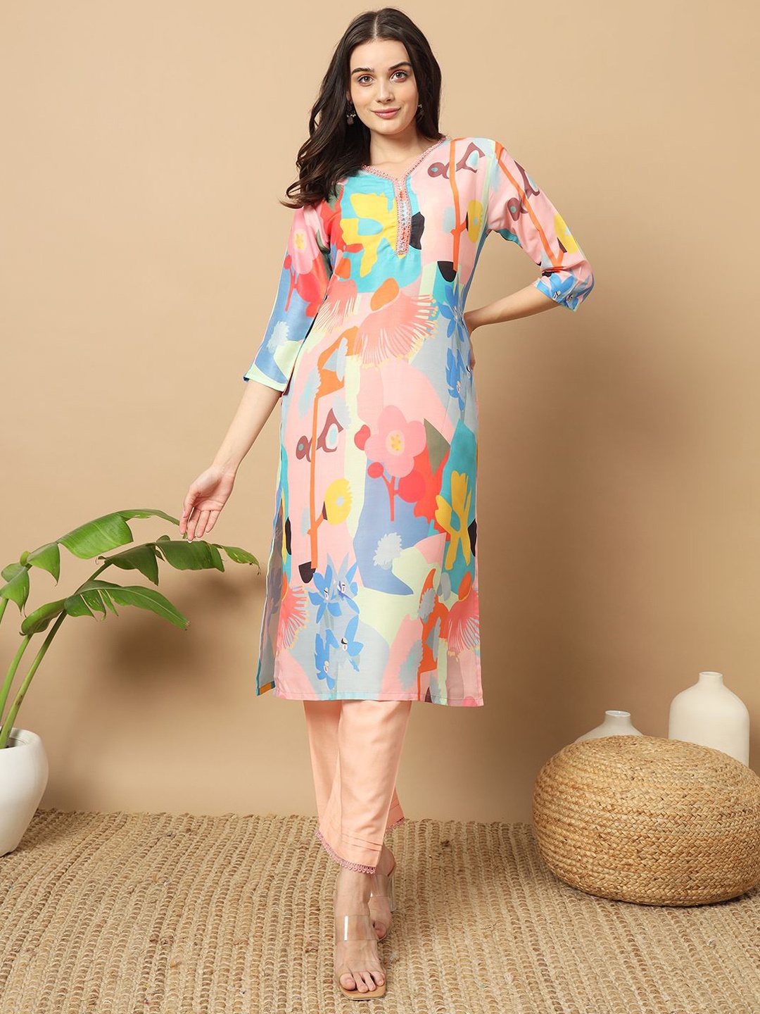 

MORLY Women Printed Regular Kurta with Trousers, Peach
