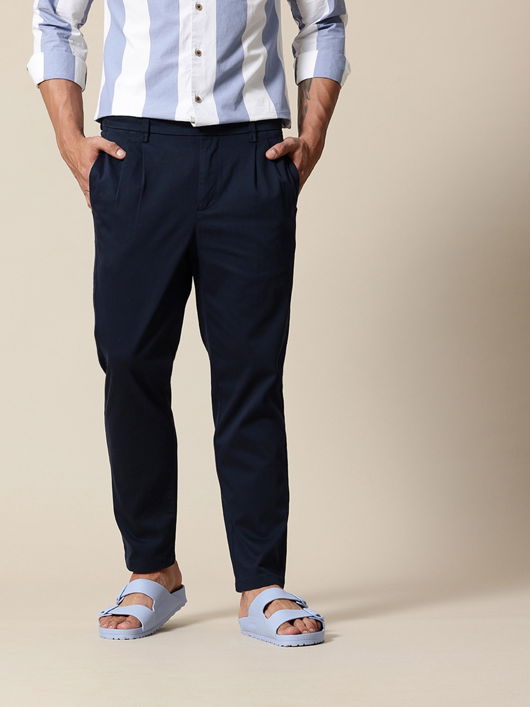 

Mr Bowerbird Men Smart Pleated Chinos Trousers, Navy blue