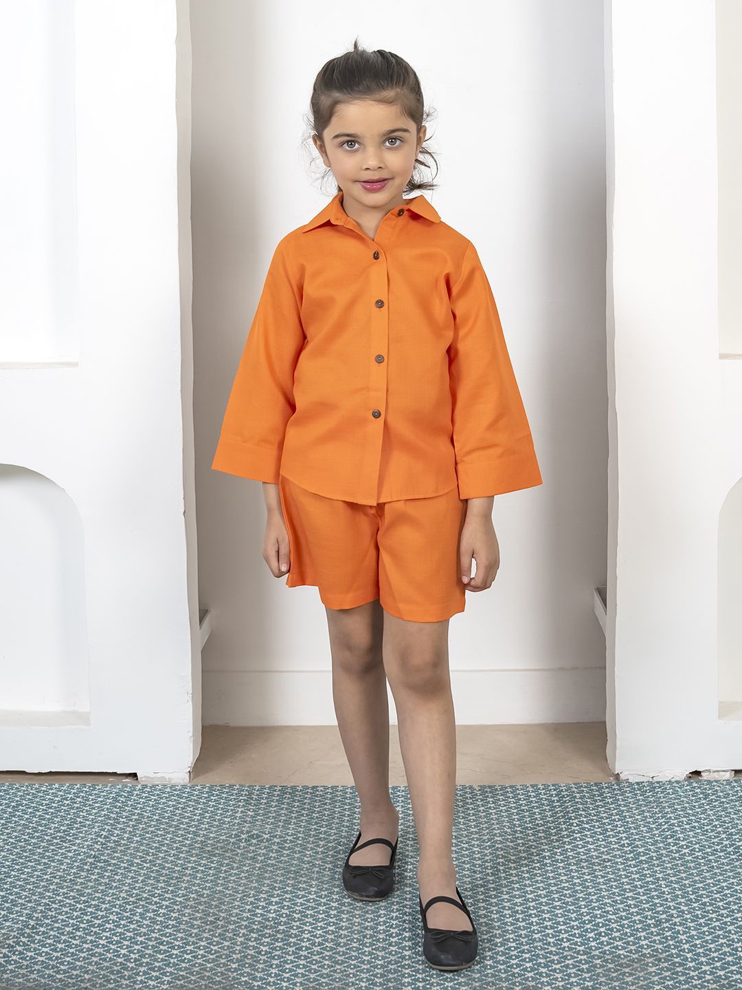 

INCLUD Girls Shirt with Shorts, Orange