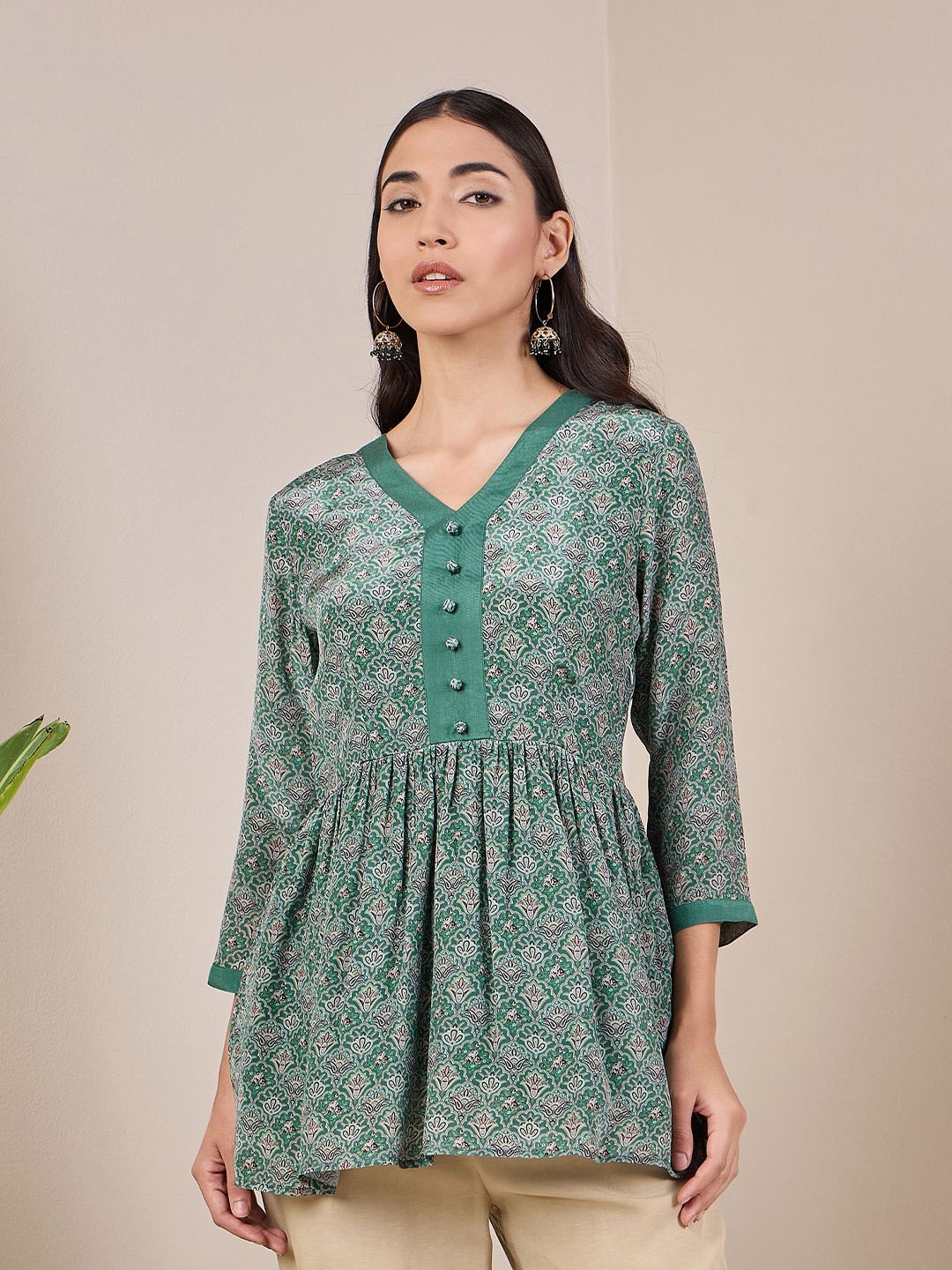 

ADORNIA Ethnic Motifs Printed V-Neck Pleated Anarkali Kurti, Green