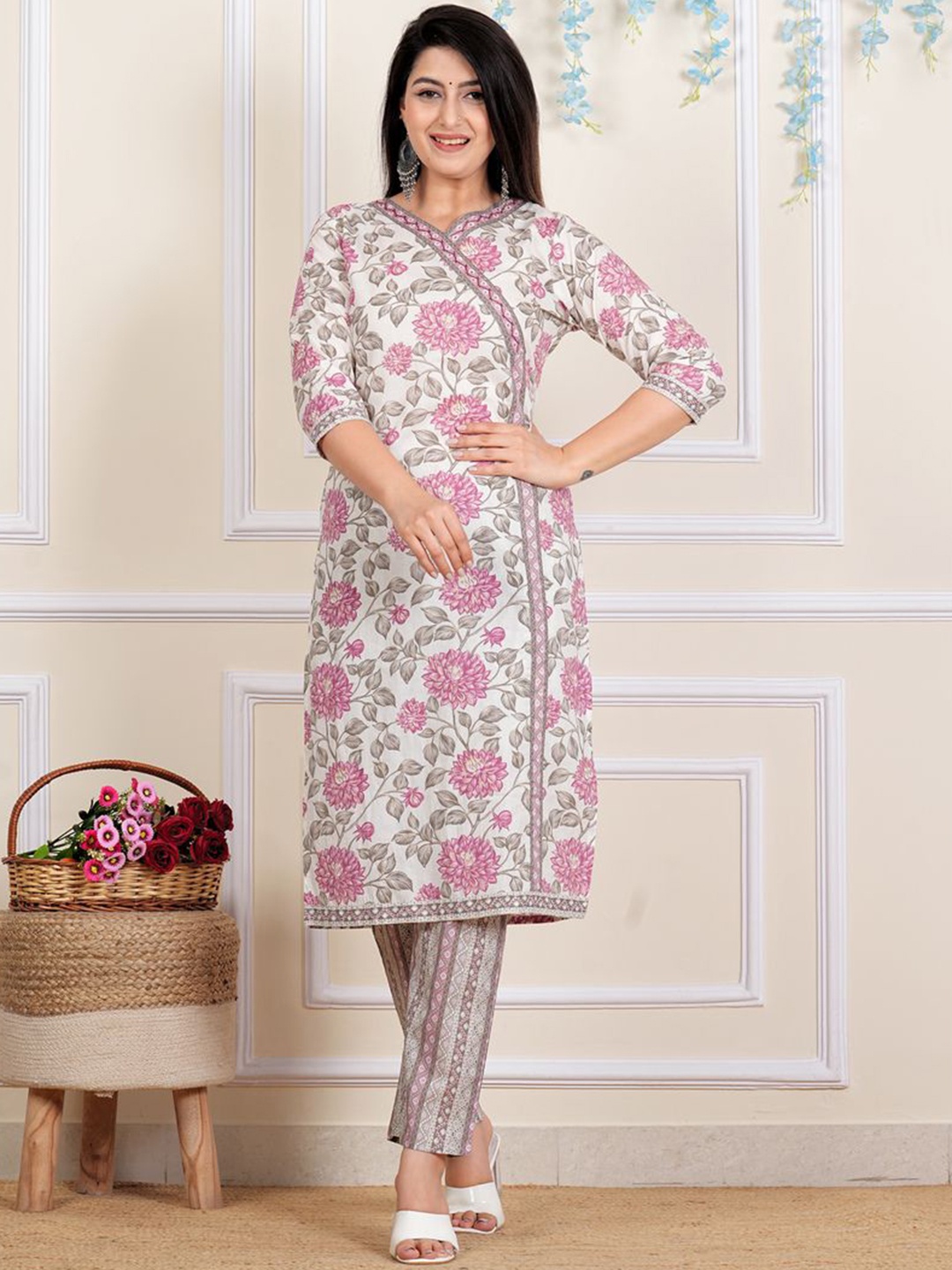 

P3D CREATION Women Floral Printed Regular Kurta with Trousers, Pink