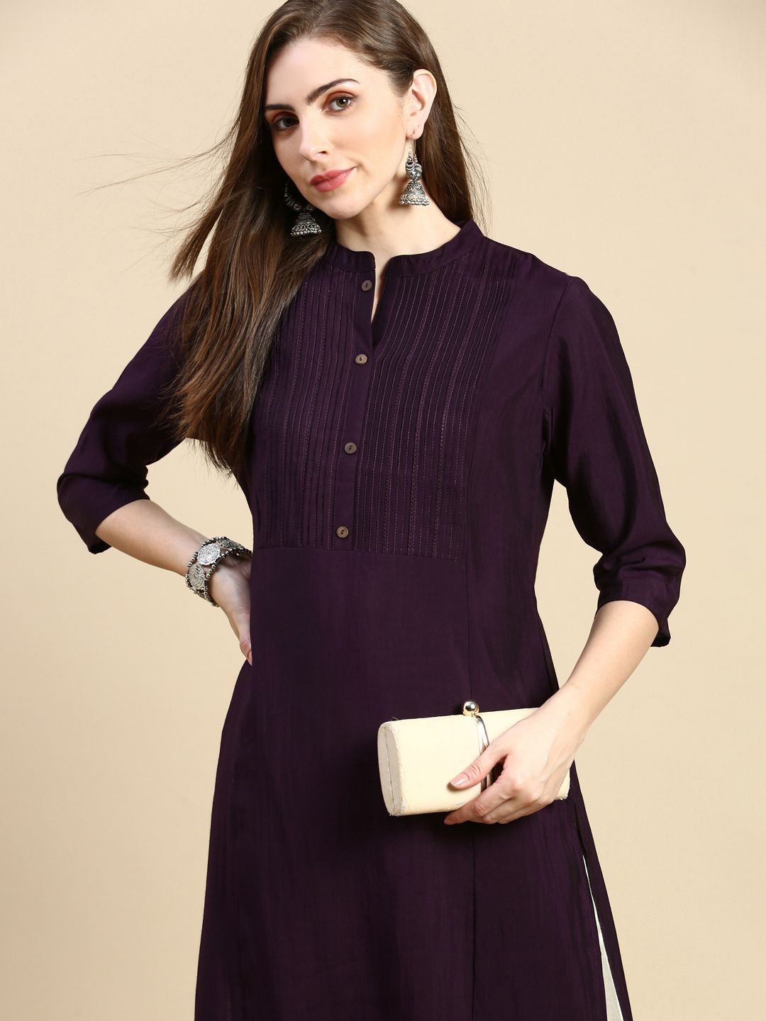 

SHOWOFF Women Embroidered Keyhole Neck Raw Silk Pathani Kurta, Purple