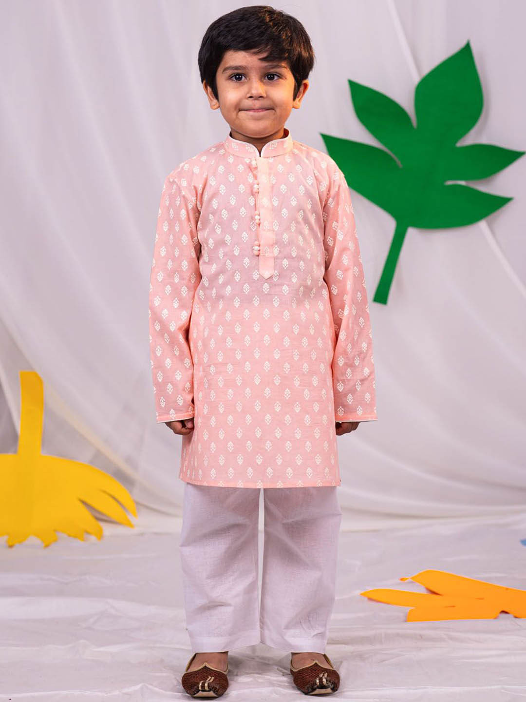 

VASTRAMAY Boys Floral Printed Regular Pure Cotton Kurta with Trousers, Pink