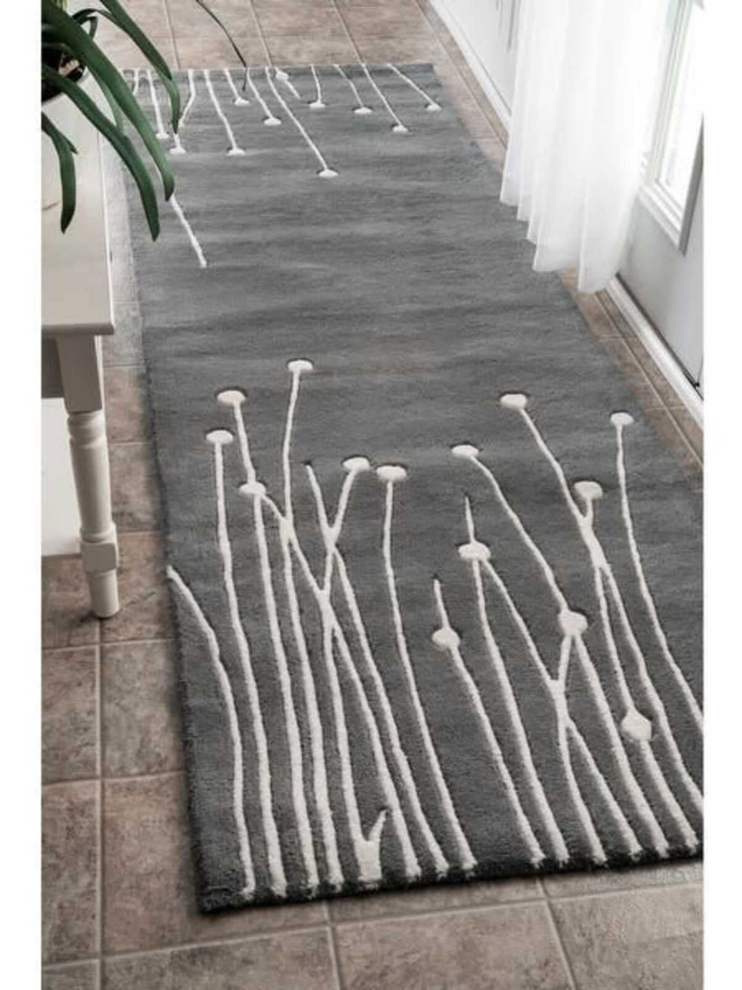 

Safiya Carpet Grey Floral Hand-Tufted Woollen Carpets