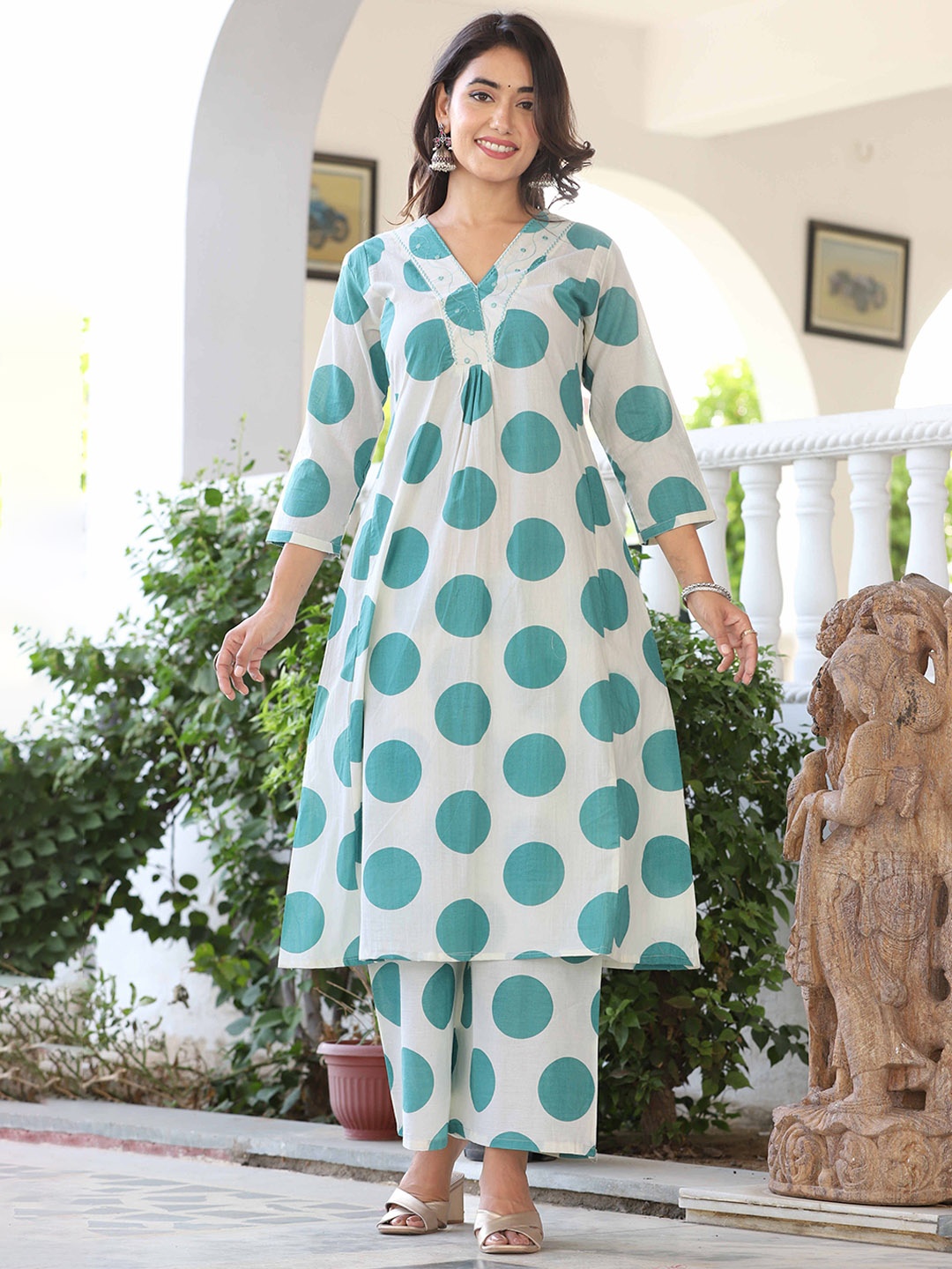 

KALINI Women Printed Regular Kurta with Trousers, Blue