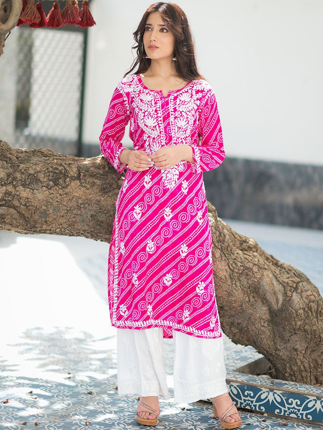 

Rangreza Ethnic Women Printed Handloom Kurta, Pink