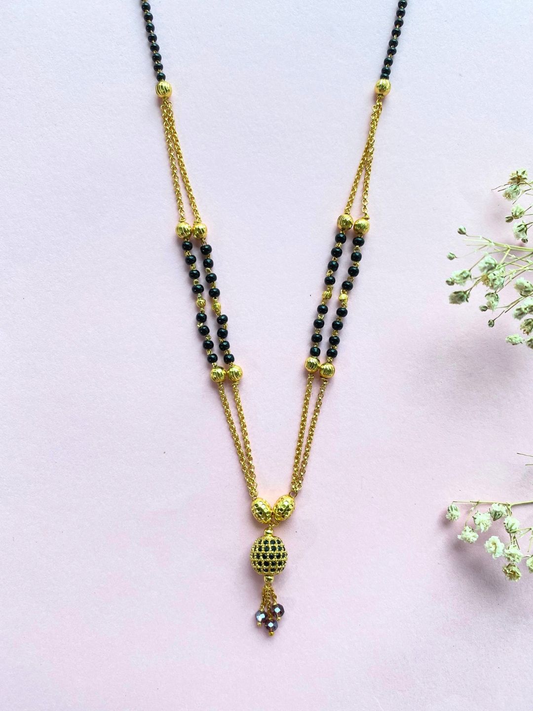 

Zeraki Jewels Gold-Plated Artificial Stones and Beads Mangalsutra