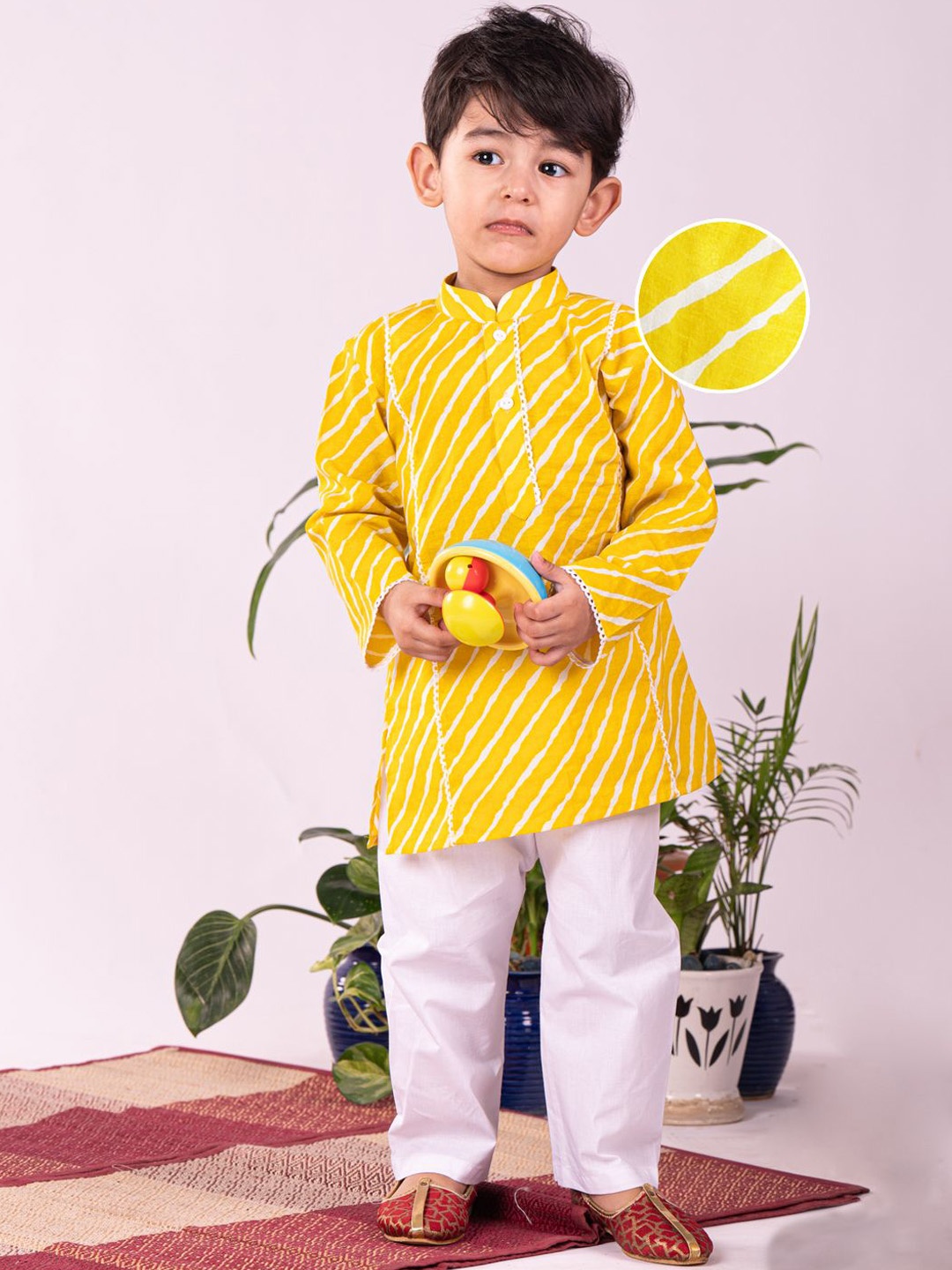 

VASTRAMAY Boys Leheriya Printed Regular Pure Cotton Kurta with Pyjamas, Yellow