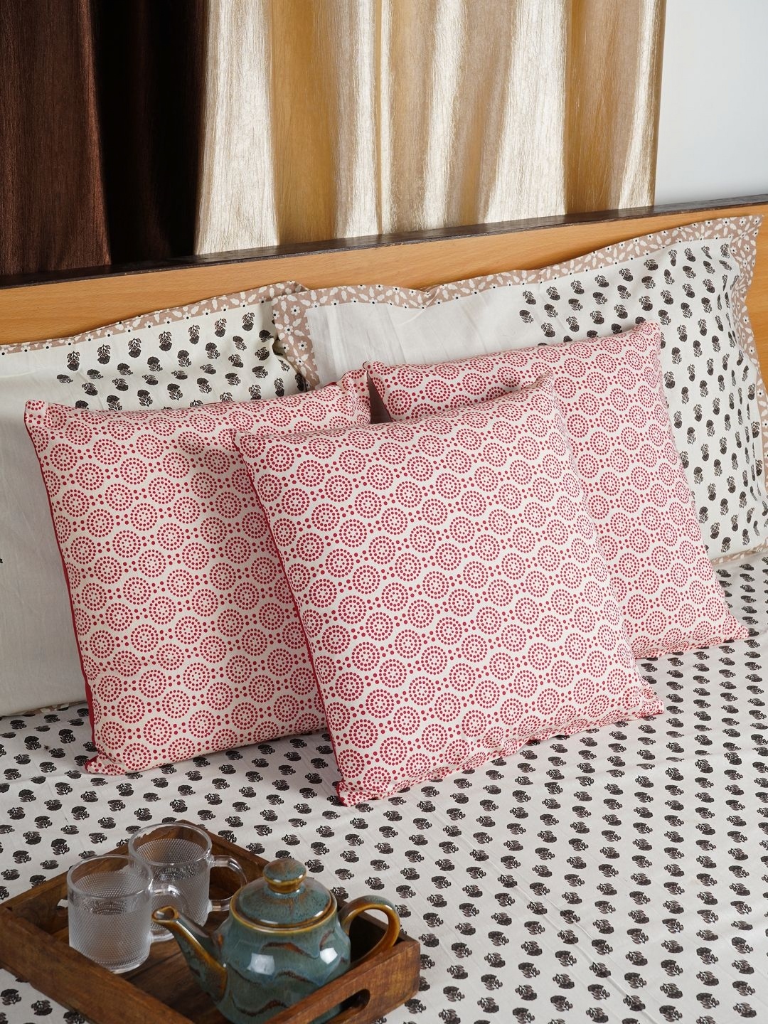 

CDI Pink & White Set of 5 Ethnic Motifs Square Cushion Covers
