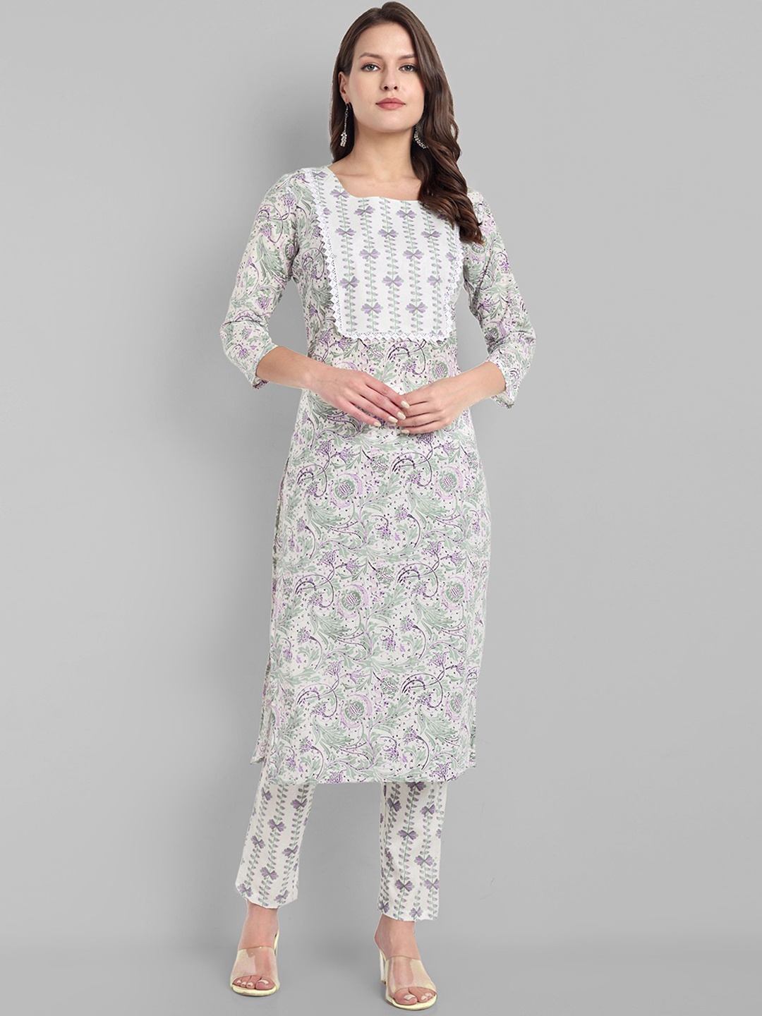 

DERAIL Women Floral Printed Regular Pure Cotton Kurta with Trousers, White