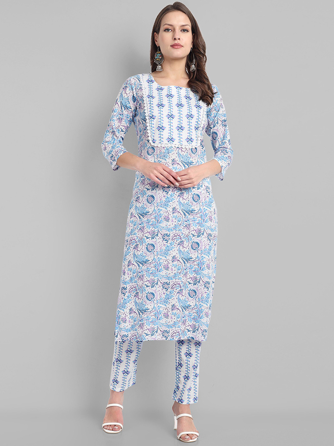 

DERAIL Women Floral Printed Regular Pure Cotton Kurta with Trousers, Blue