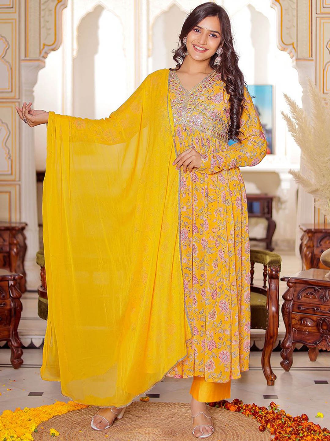 

VASVI Women Floral Embroidered Regular Pure Silk Kurta with Trousers & With Dupatta, Yellow