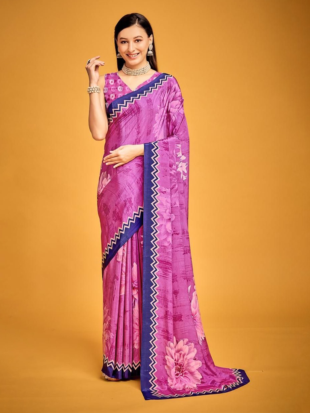 

P D Silk Mills Floral Poly Crepe Saree, Pink