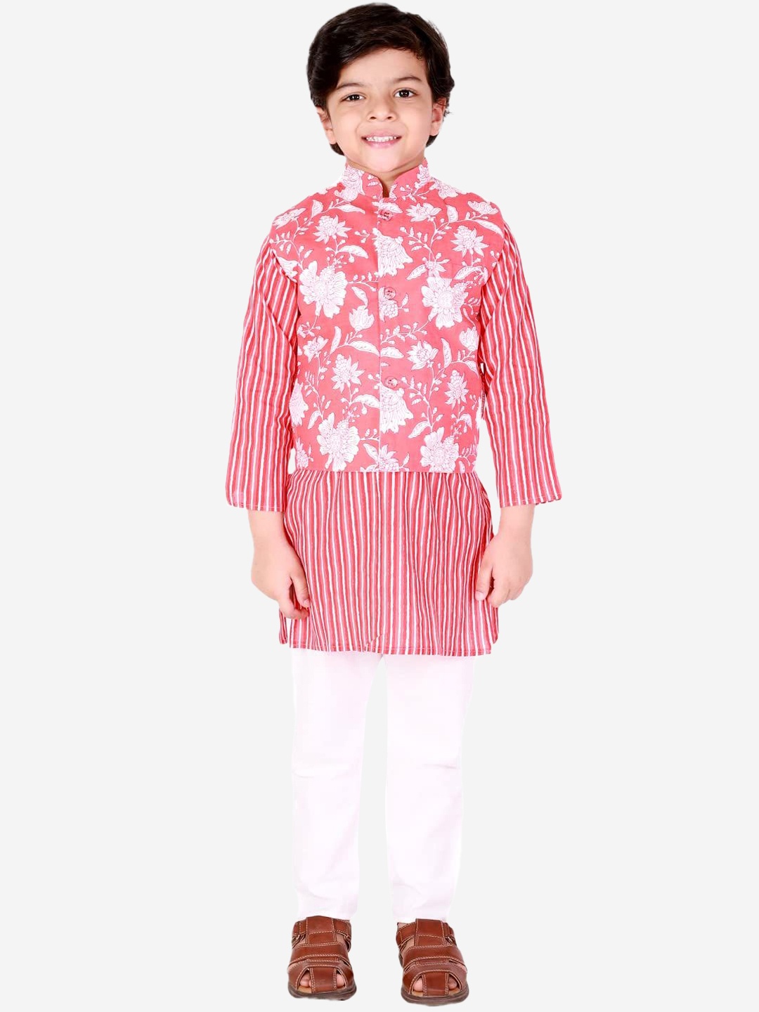 

BAESD Boys Striped Regular Thread Work Kurta with Pyjamas, Magenta