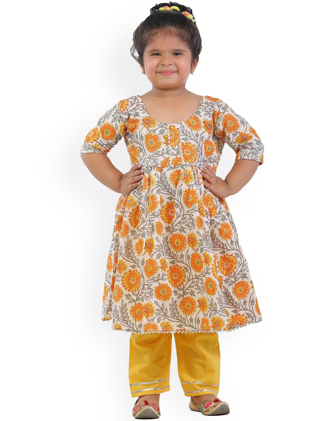 

BAESD Girls Floral Printed Regular Thread Work Kurta with Trousers, Mustard