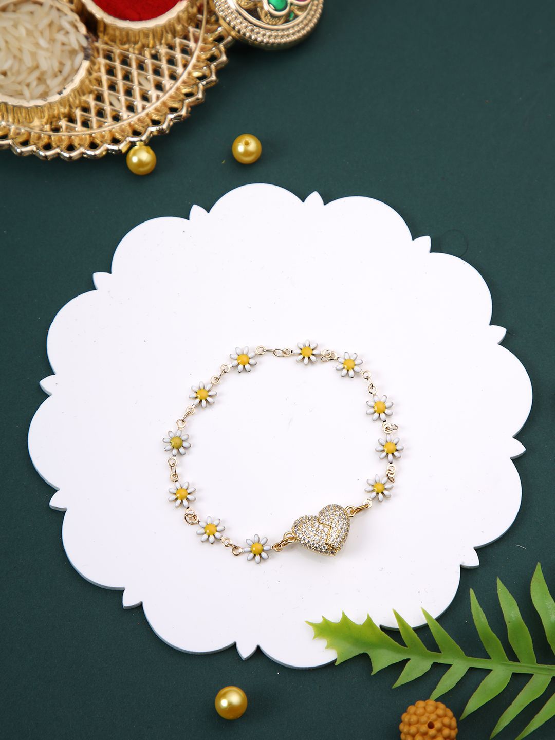 

Aapno Rajasthan Wraparound Rakhi, Gold