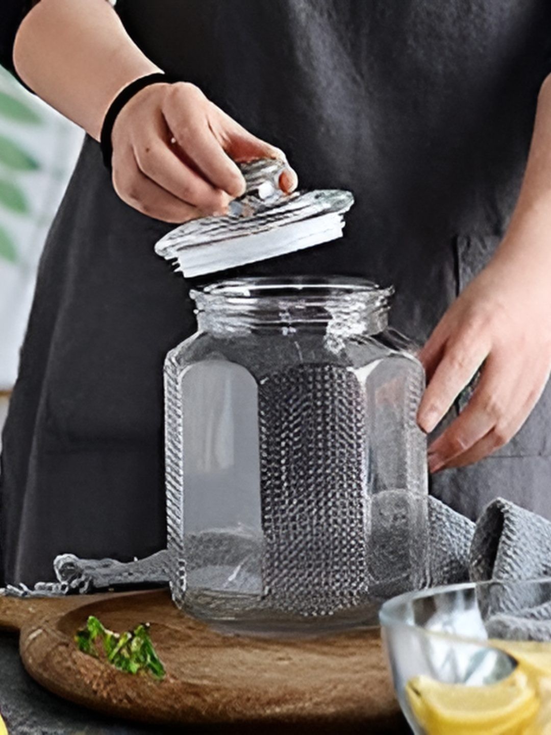 

Tap2kaart Transparent Glass Fridge Container- 2300 ML