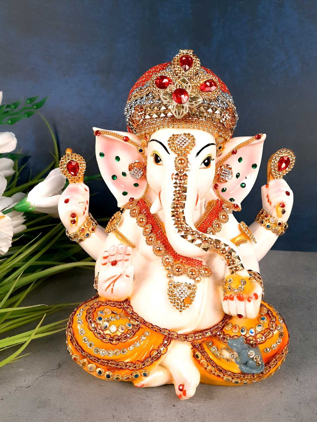 

apka mart White Religious Idol Showpiece
