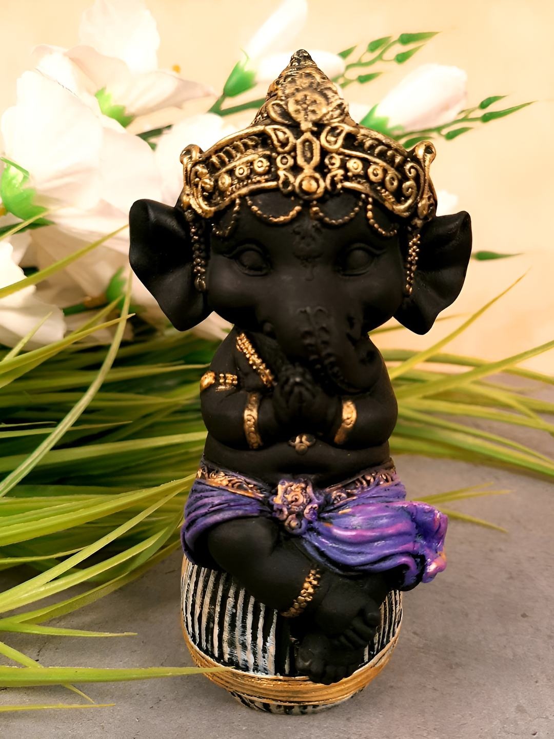 

apka mart Black Religious Idol Showpiece