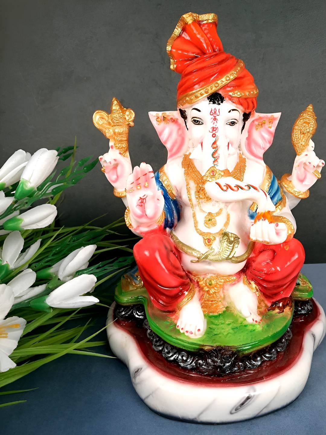 

apka mart White Religious Idol Showpiece
