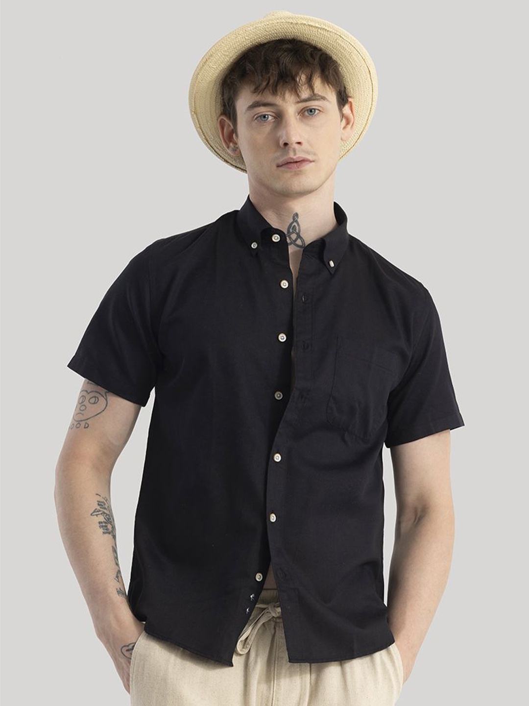 

Snitch Men Classic Opaque Casual Shirt, Black