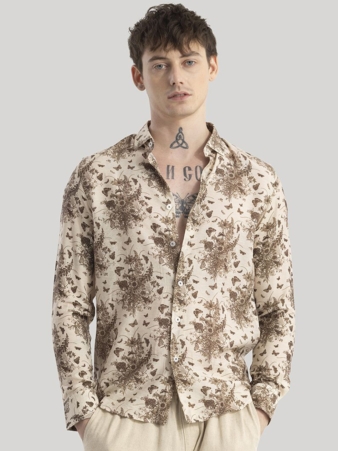 

Snitch Men Standard Slim Fit Floral Opaque Printed Casual Shirt, Cream