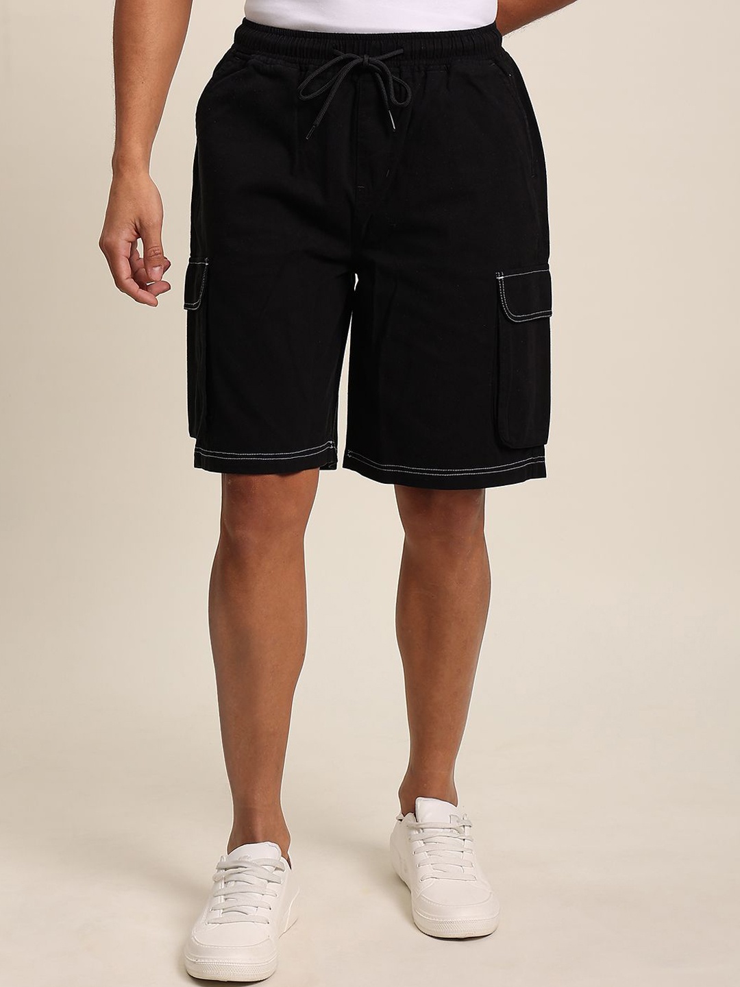 

Roadster The Lifestyle Co Pure Cotton Contrast Stitch Relaxed-Fit Cargo Shorts, Black