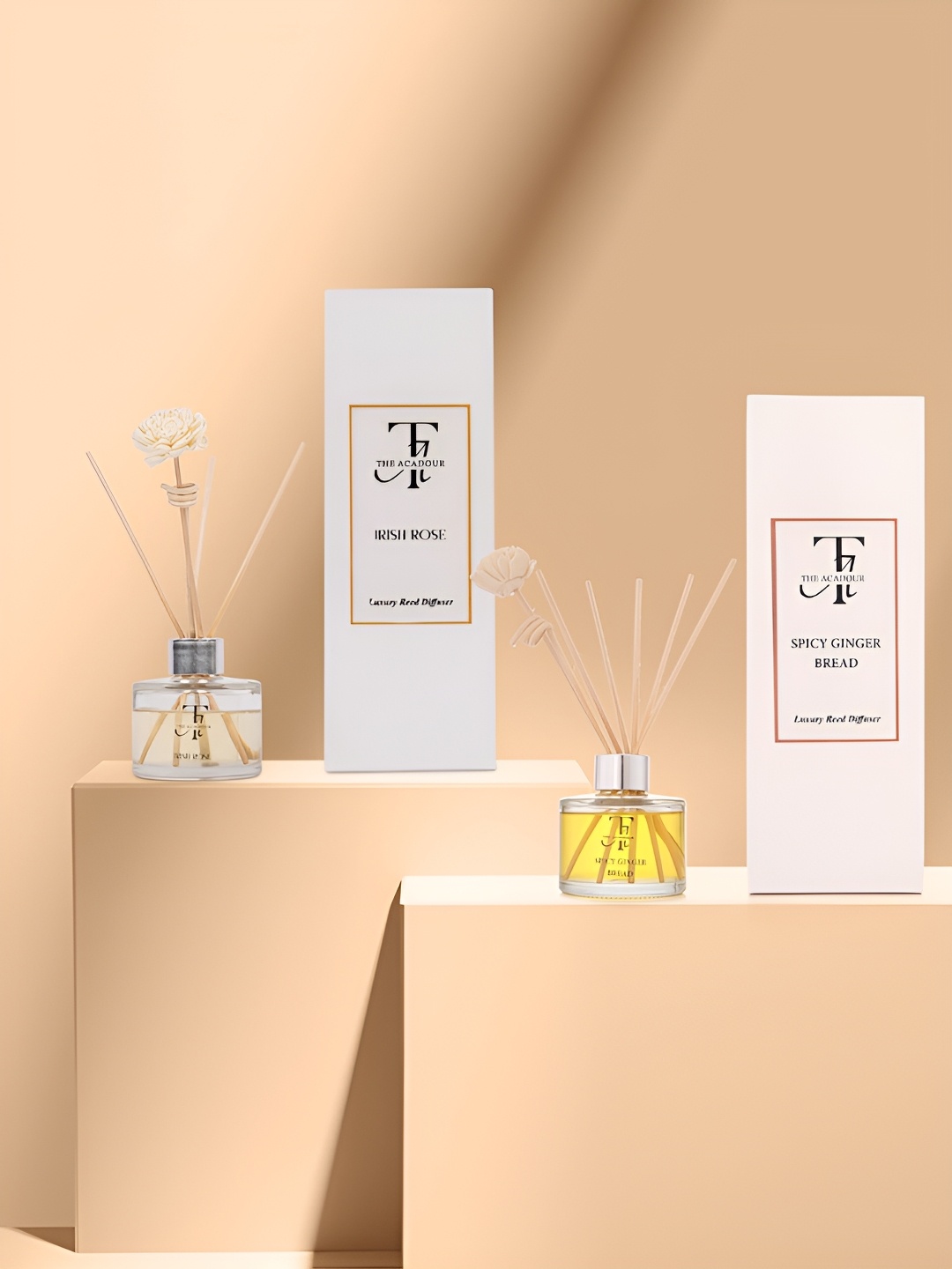 

THE ACADOUR Set of 2 Reed Diffusers Spicy Gingerbread and Irish Rose 100ml each, Transparent