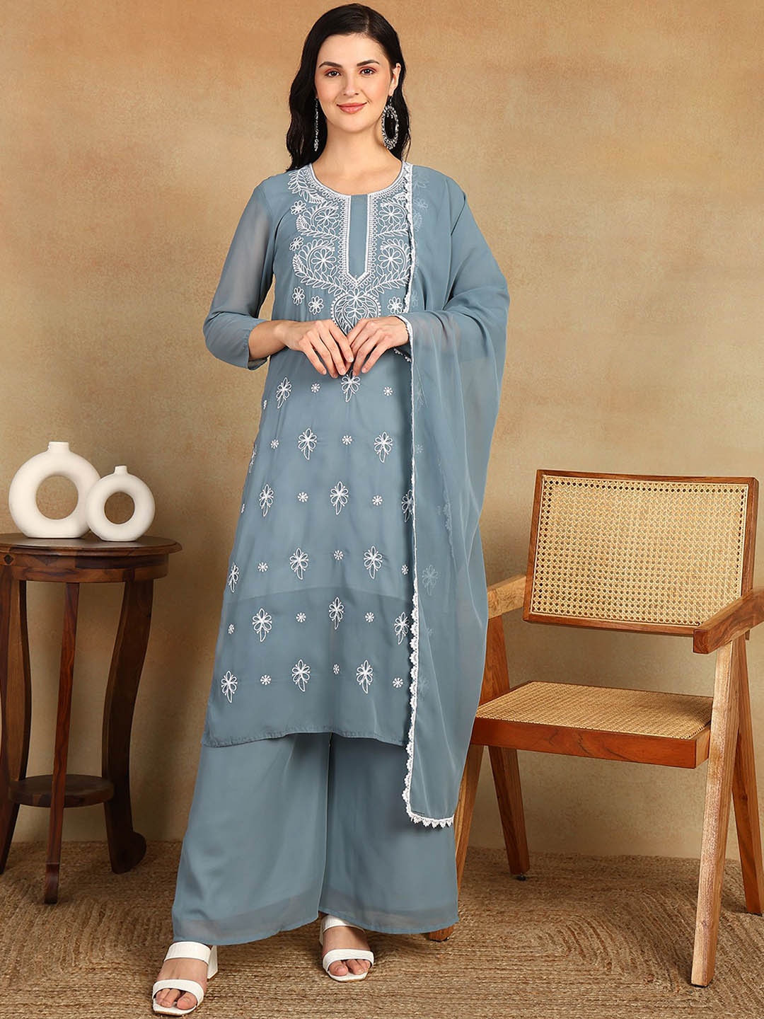 

Rudraaksha Creations Women Floral Embroidered Regular Chikankari Kurta with Palazzos & With Dupatta, Grey