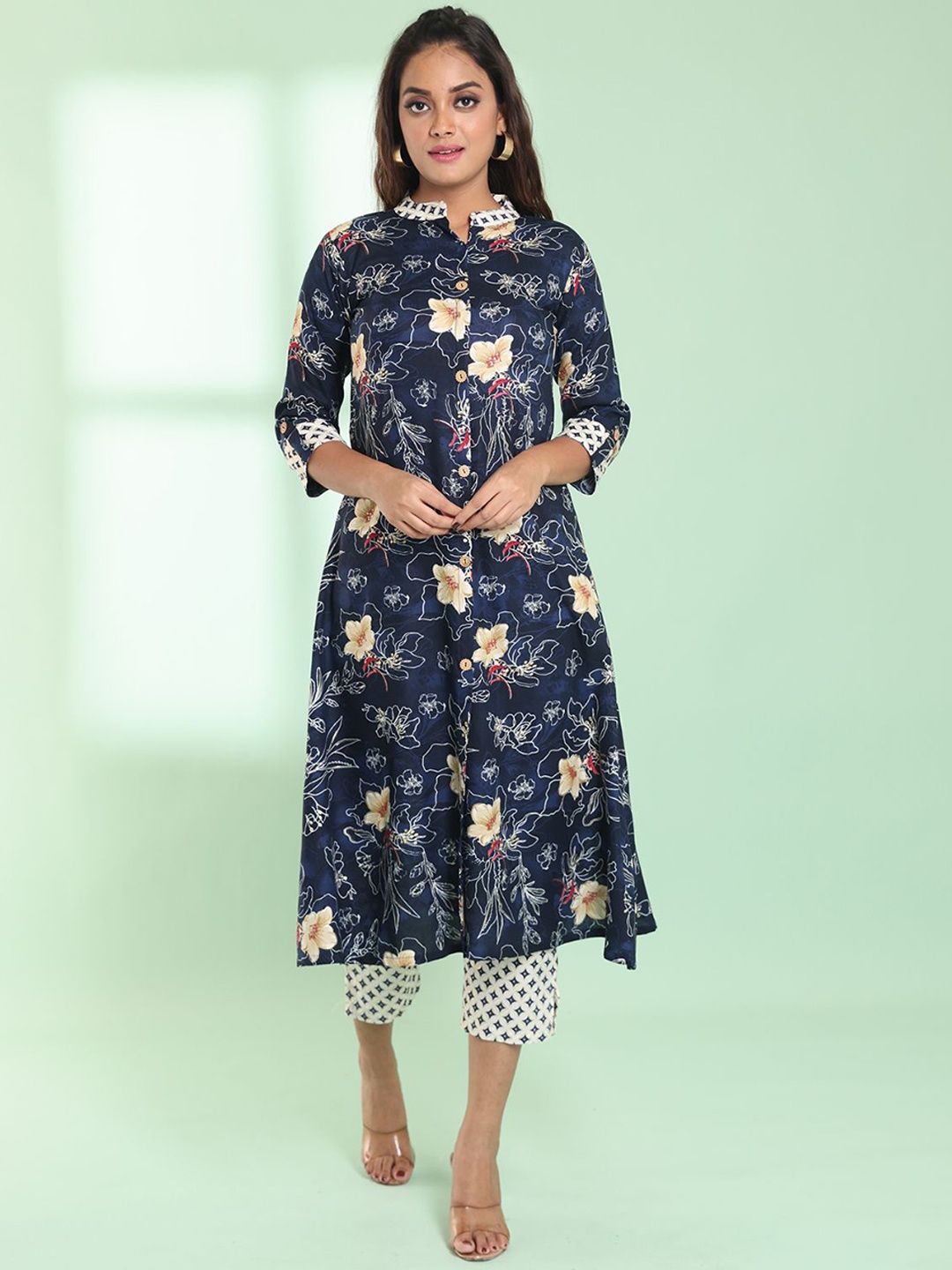 

Charukriti Women Floral Printed Angrakha Kurta with Trousers, Navy blue