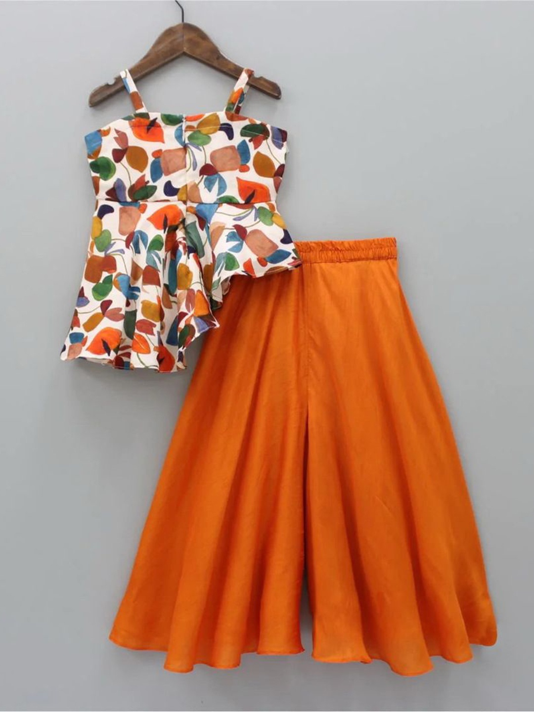 

BAESD Girls Ethnic Motifs Printed Regular Kurti with Palazzos, Orange