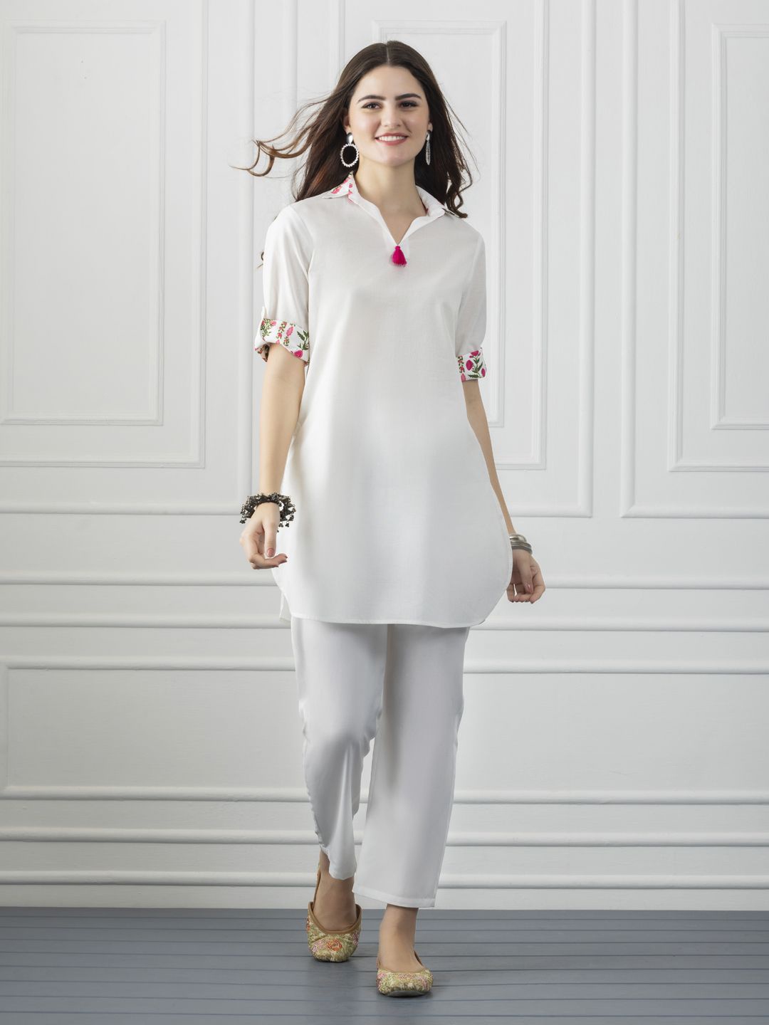 

SHAYE Three-Quarter Sleeves Kurtis, White