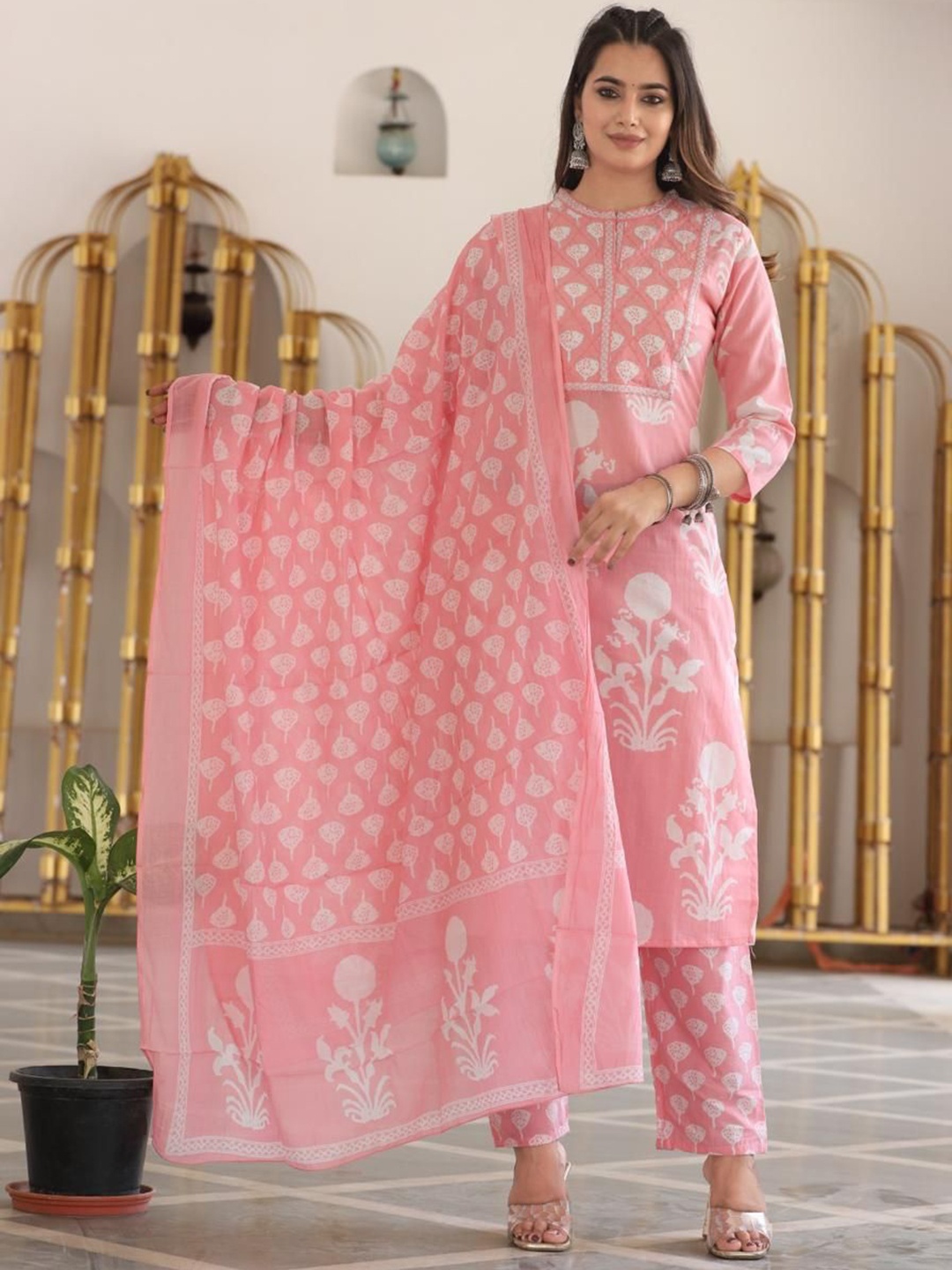 

KALINI Women Floral Printed Regular Kurta with Trousers & With Dupatta, Pink