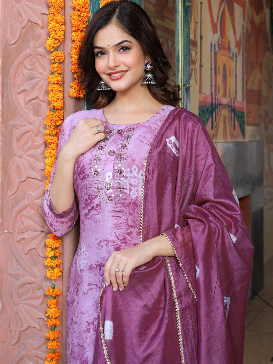 

RANGREAL Women Floral Printed Regular Mirror Work Kurti with Pyjamas & With Dupatta, Purple