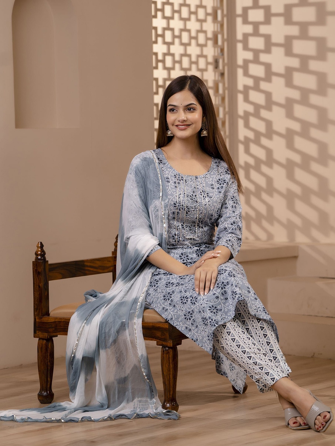 

RANGREAL Women Floral Printed Regular Pure Cotton Kurti with Pyjamas & With Dupatta, Grey