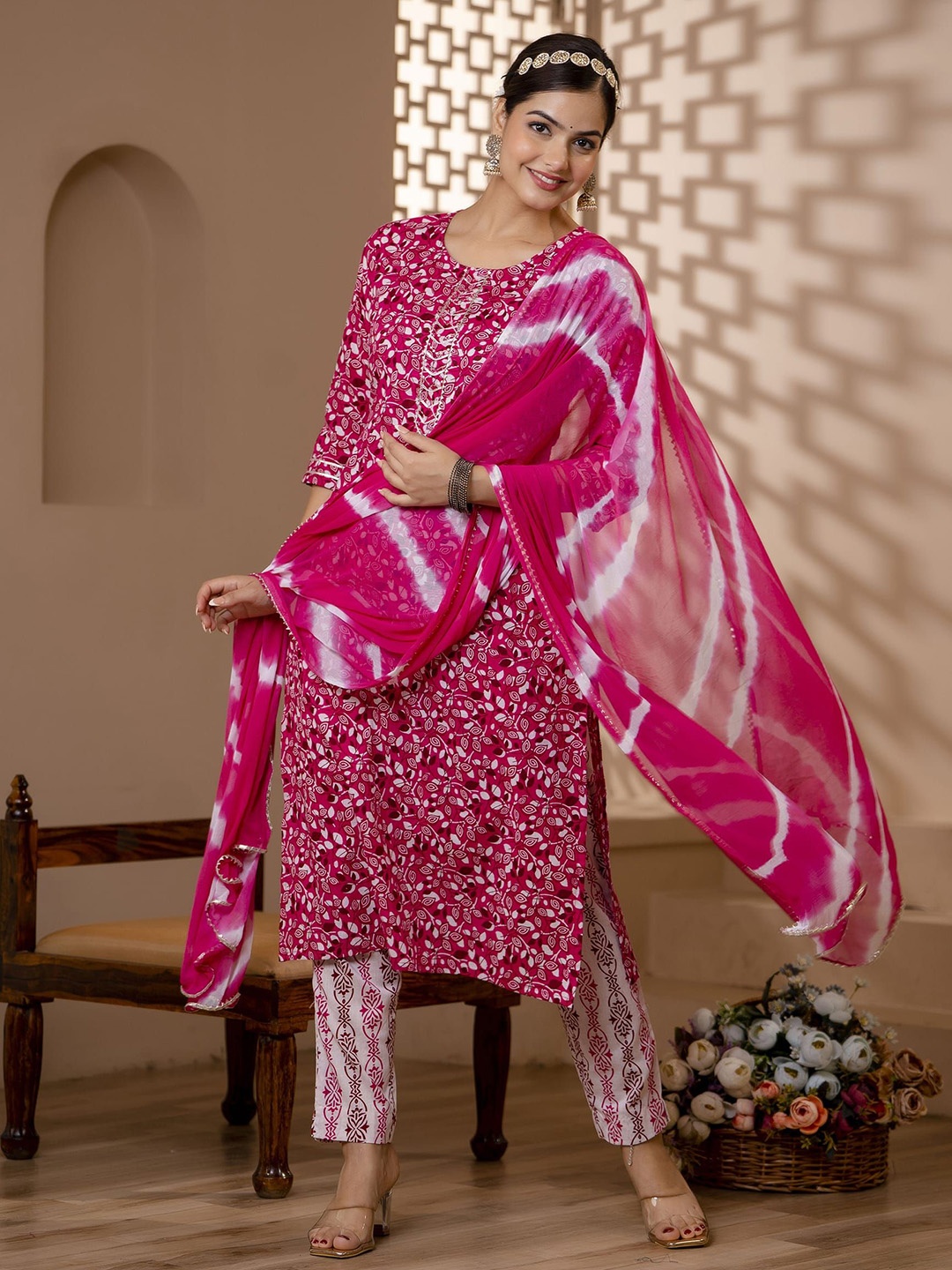 

RANGREAL Women Floral Printed Regular Pure Cotton Kurta with Trousers & With Dupatta, Pink