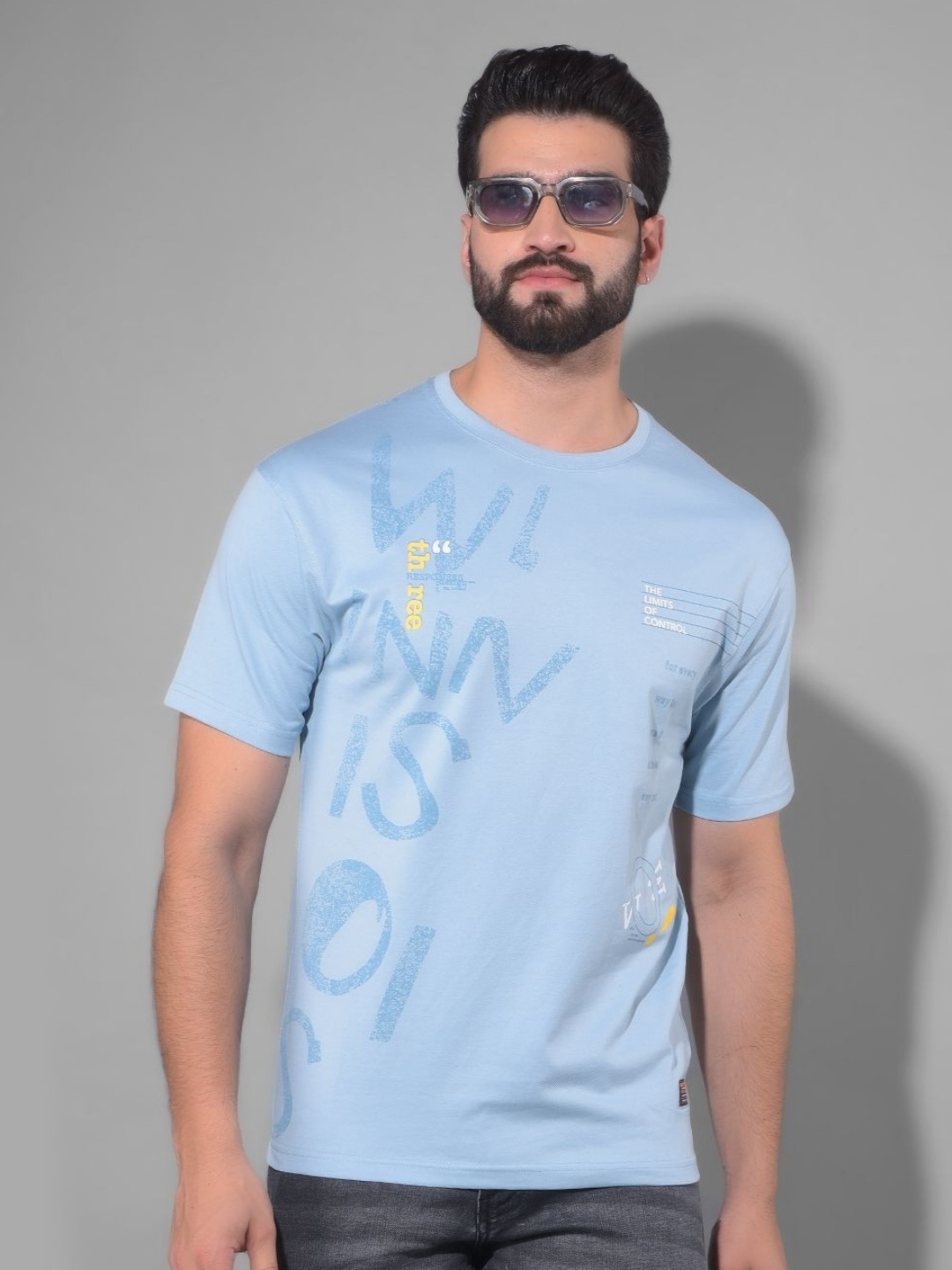 

COBB Men Typography Printed Applique T-shirt, Blue