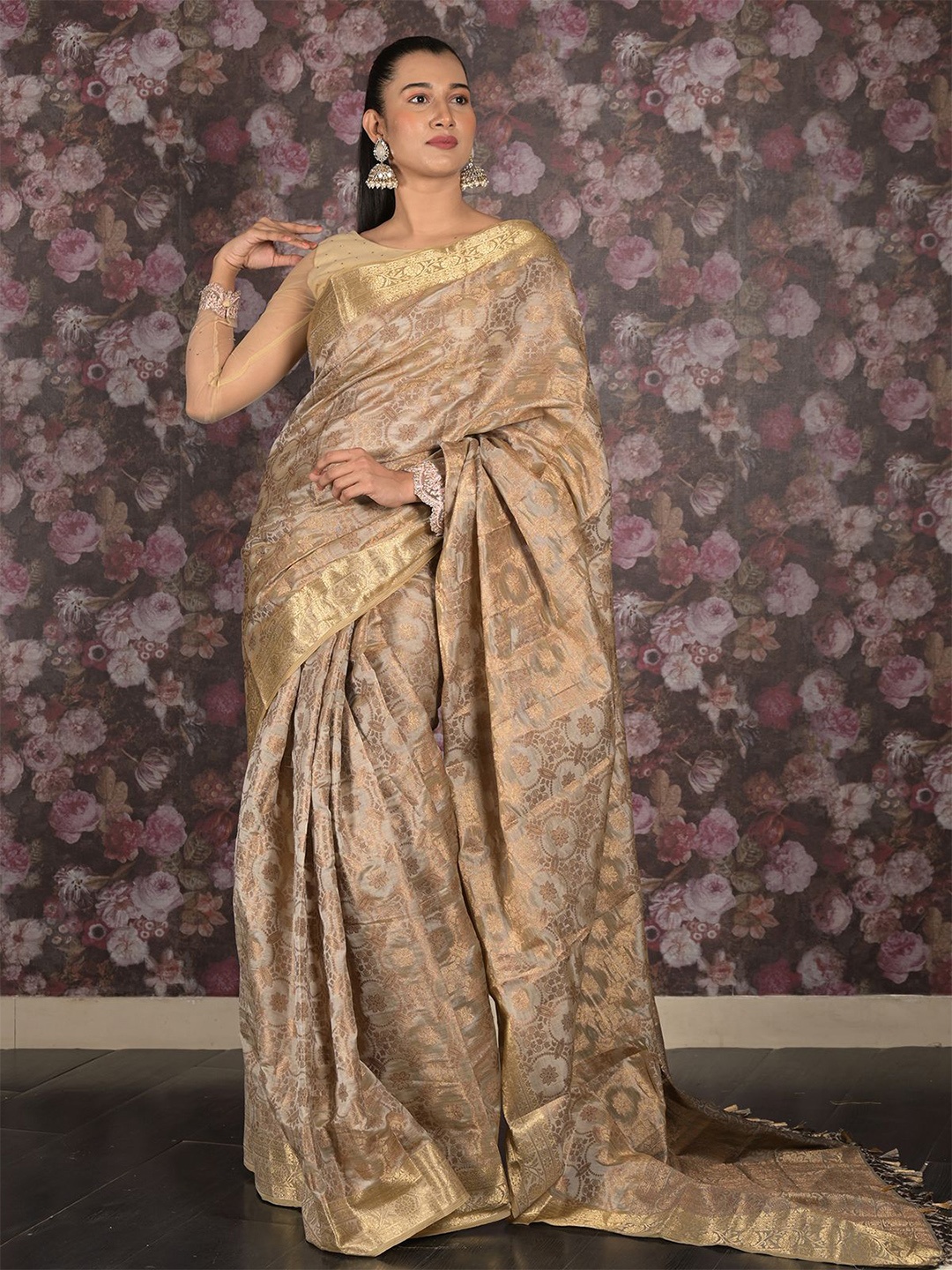 

ODETTE Ethnic Motifs Zari Saree, Grey