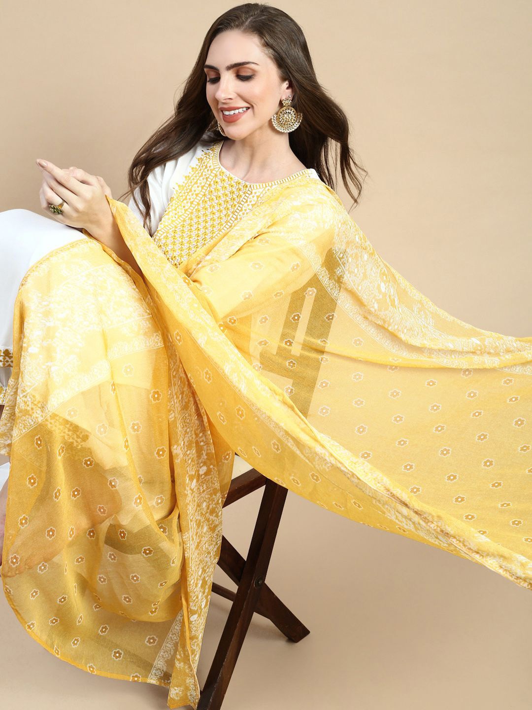 

SHOWOFF Women Floral Yoke Design Regular Thread Work Kurta with Patiala & With Dupatta, Cream
