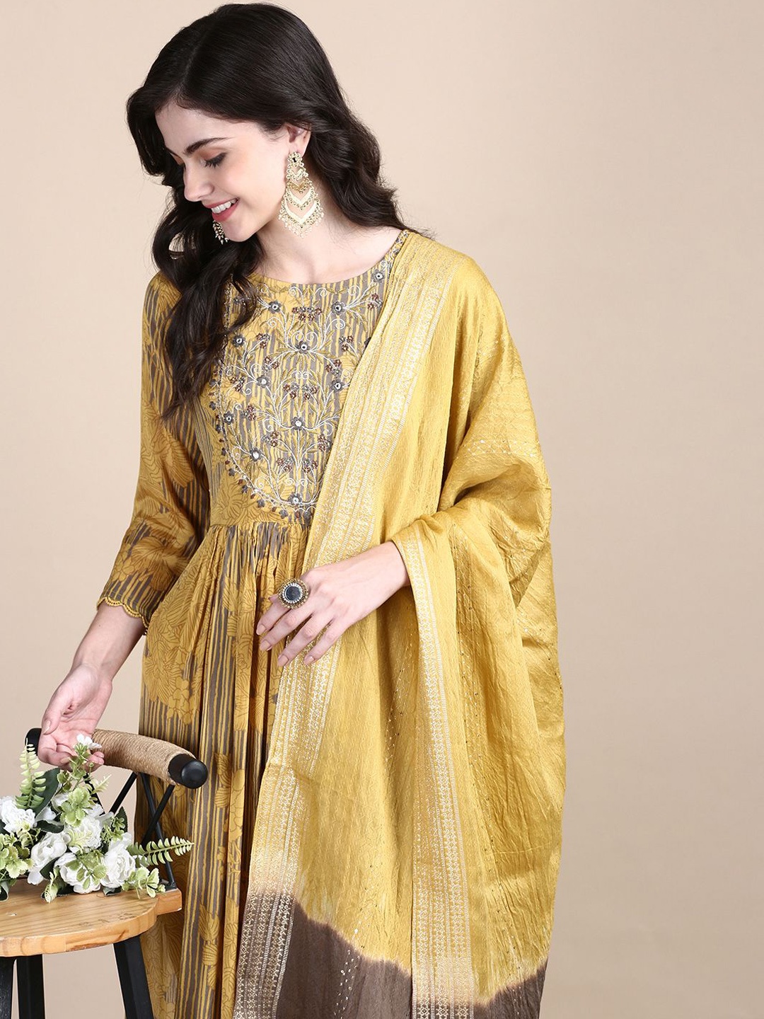 

SHOWOFF Women Floral Printed Empire Thread Work Kurta with Trousers & With Dupatta, Mustard