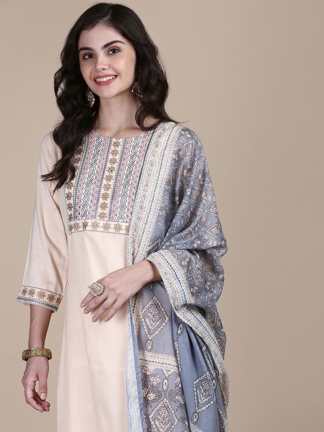 

SHOWOFF Women Floral Yoke Design Regular Thread Work Kurta with Patiala & With Dupatta, Peach
