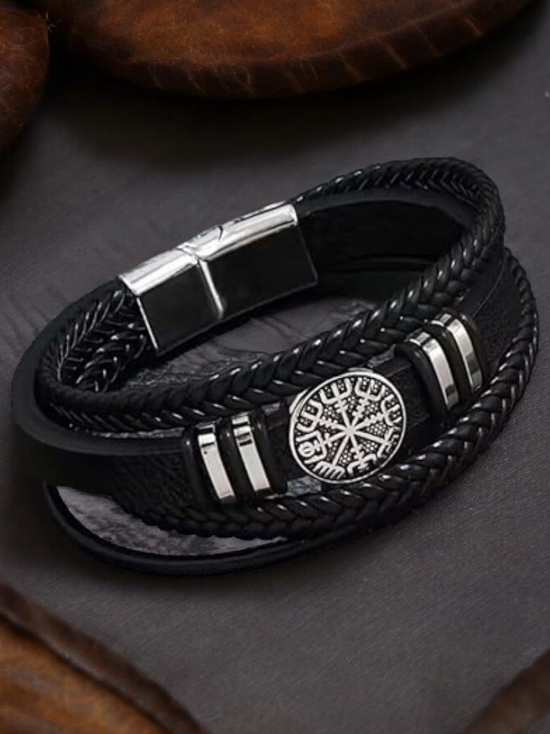 

KARISHMA KREATIONS Unisex Leather Silver-Plated Wraparound Bracelet