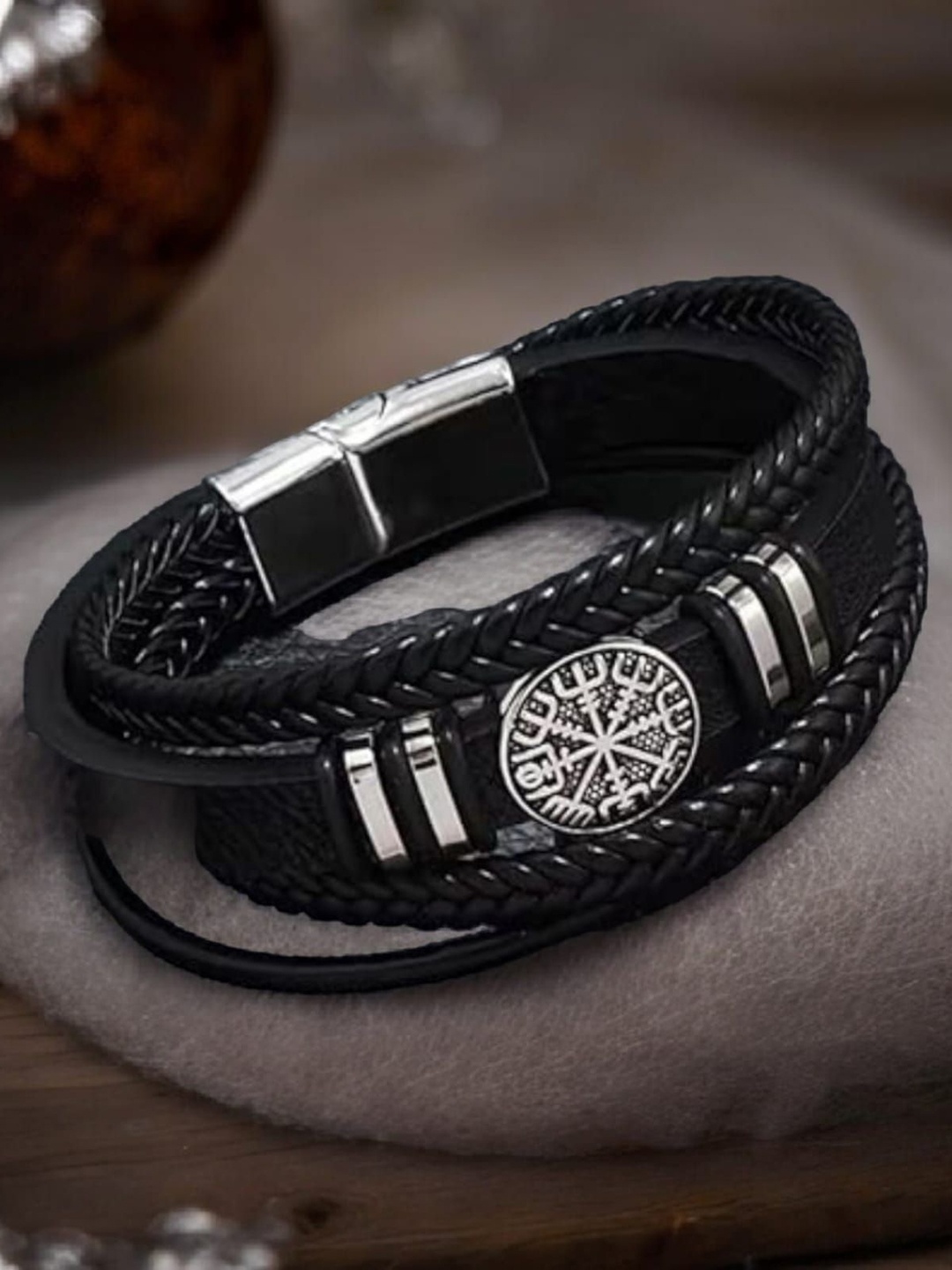 

KARISHMA KREATIONS Unisex Leather Silver-Plated Wraparound Bracelet
