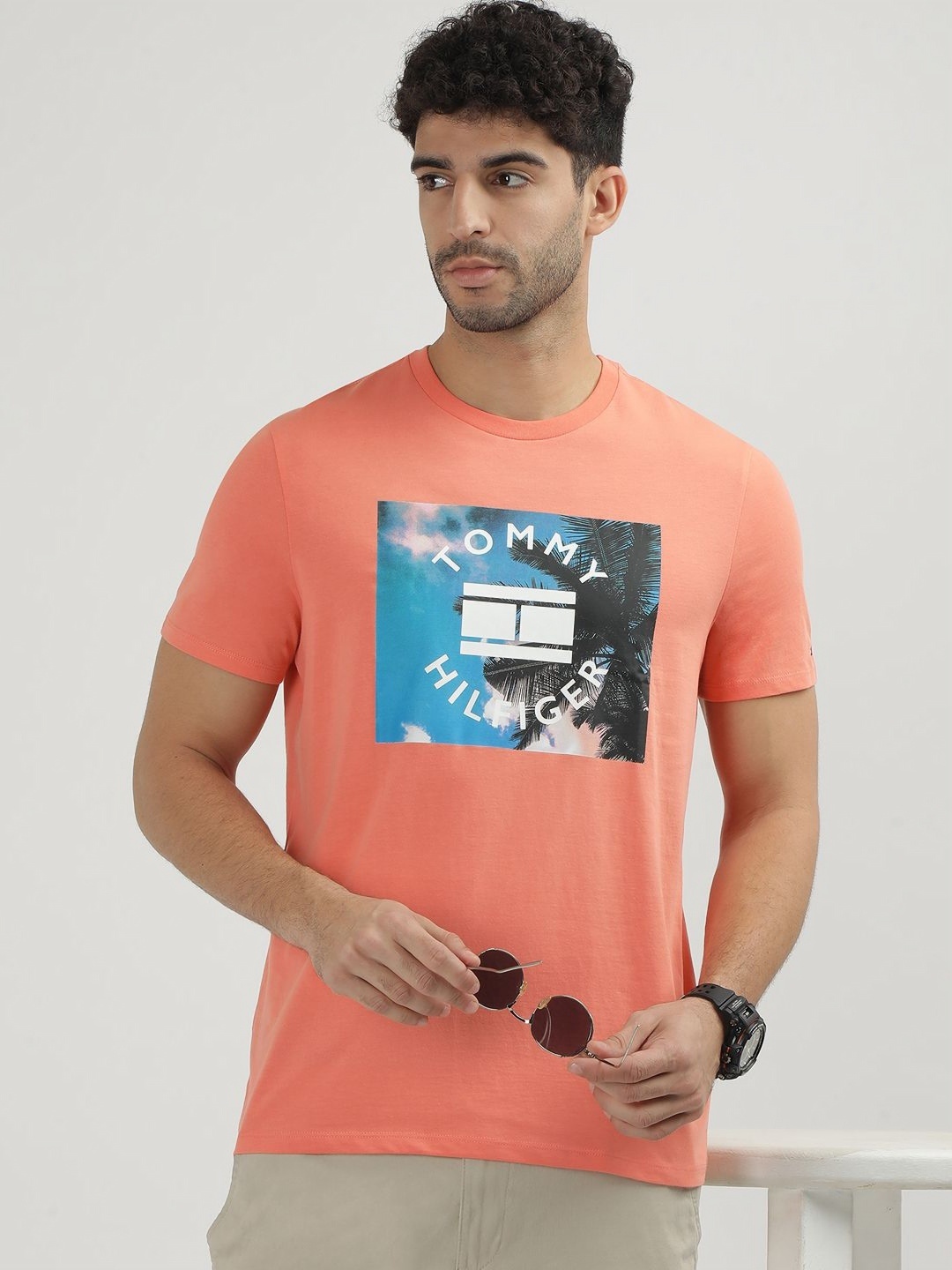 

Tommy Hilfiger Men Printed Applique T-shirt, Orange