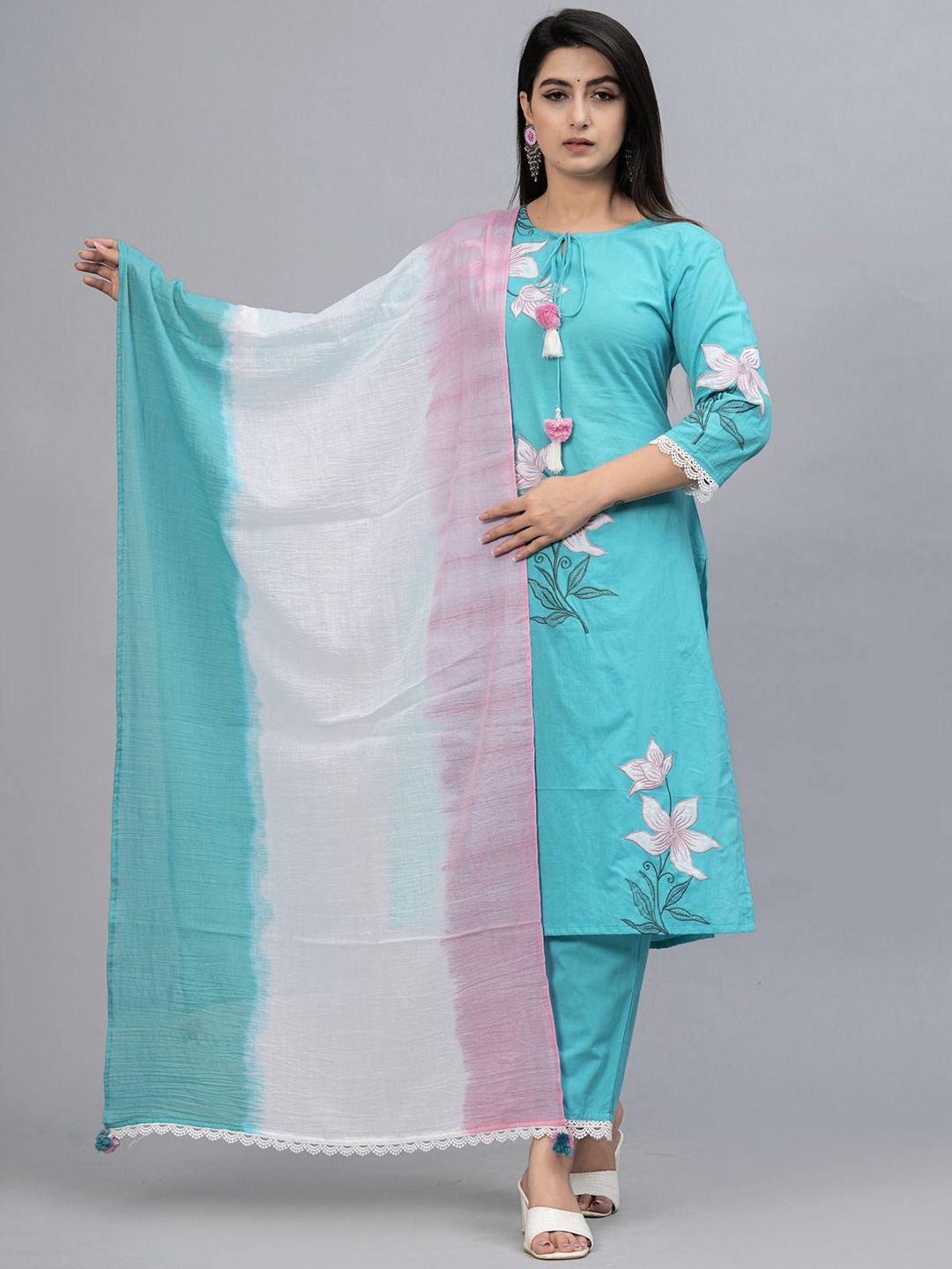 

FrionKandy Women Floral Embroidered Regular Pure Cotton Kurta with Trousers & With Dupatta, Turquoise blue