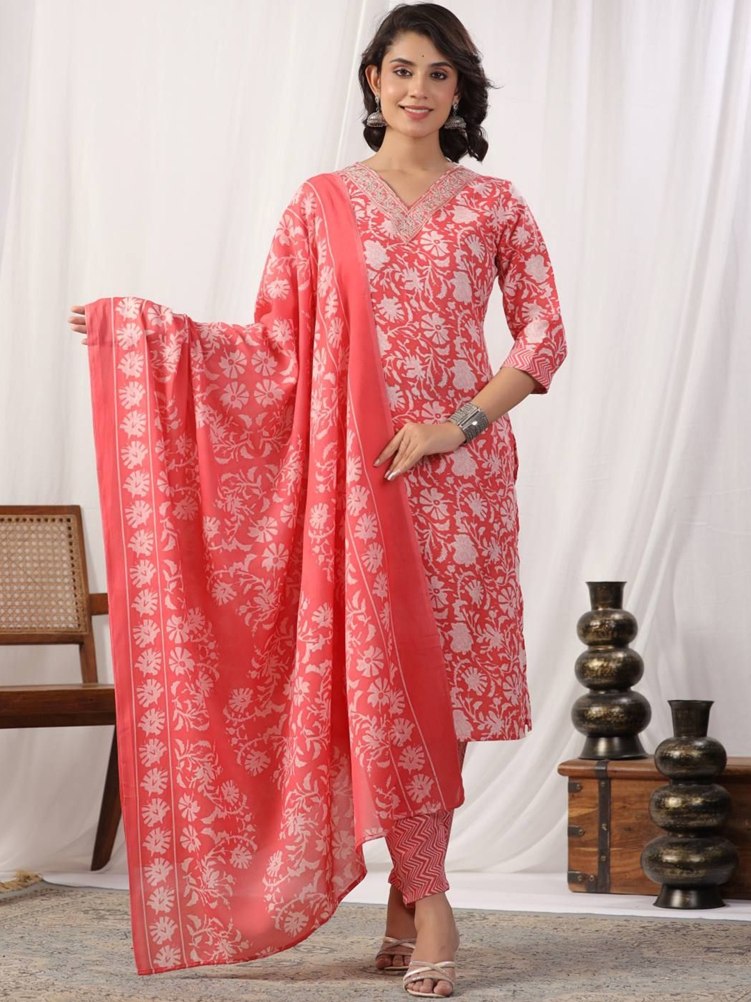 

Varanga Women Floral Printed Regular Kurta with Trousers & With Dupatta, Peach