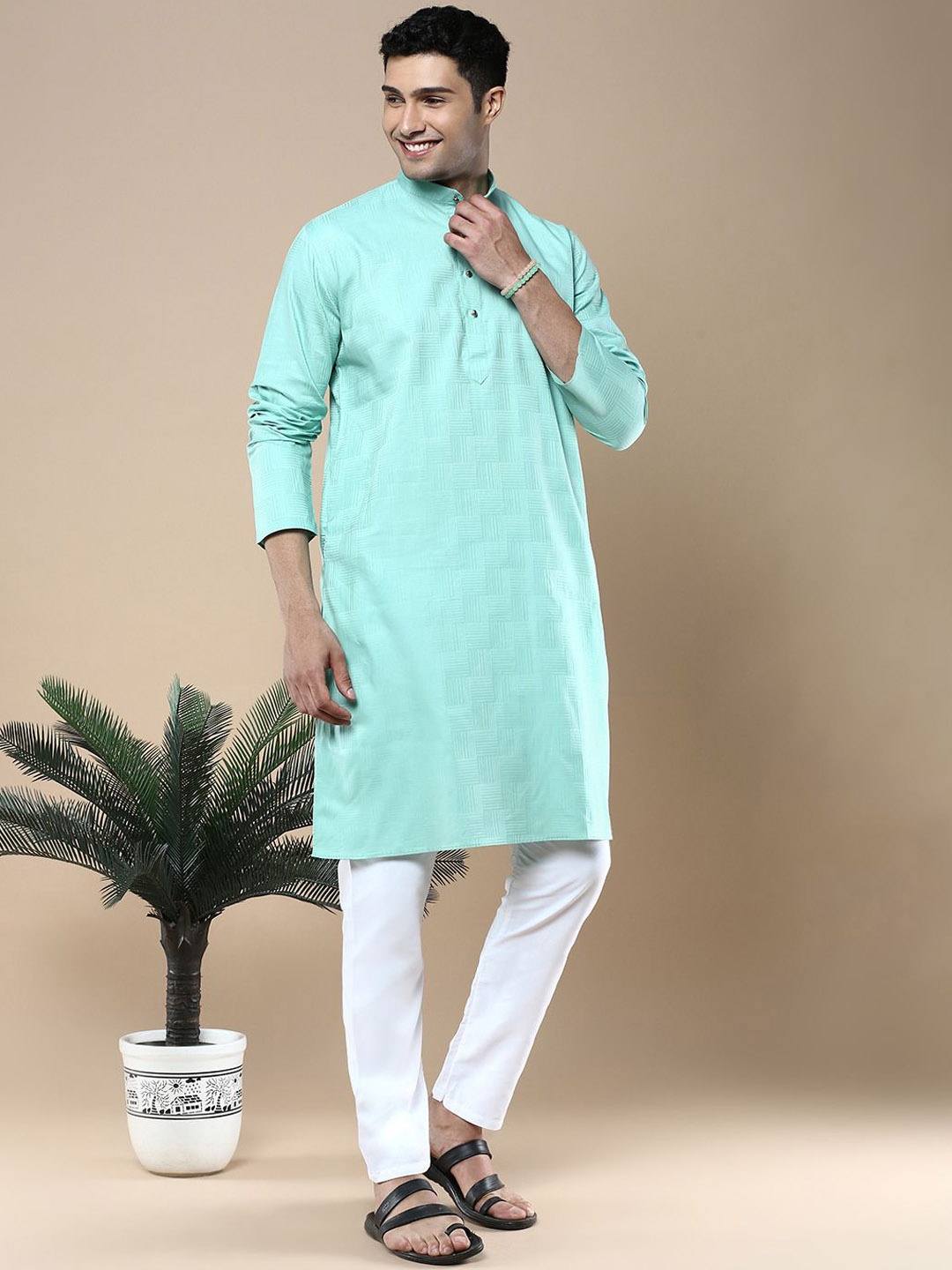 

Anouk Men Regular Kurta with Patiala, Green